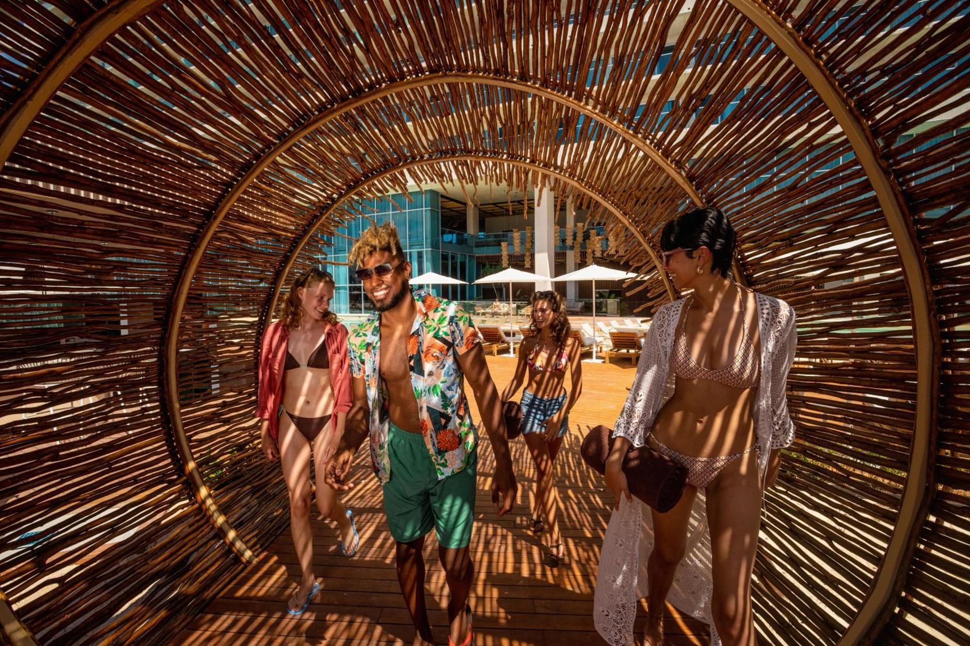 Hyatt Vivid Grand Island Cancun (Adults Only) ภายนอก รูปภาพ